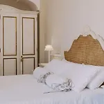 Mary 4*