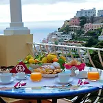 Mary Bed & Breakfast 4*