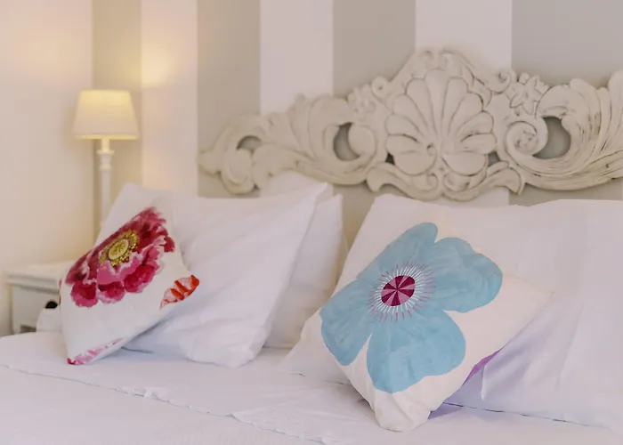 Mary فندق مبيت وإفطار 4*