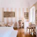 마리 스위트 B&B 4*
