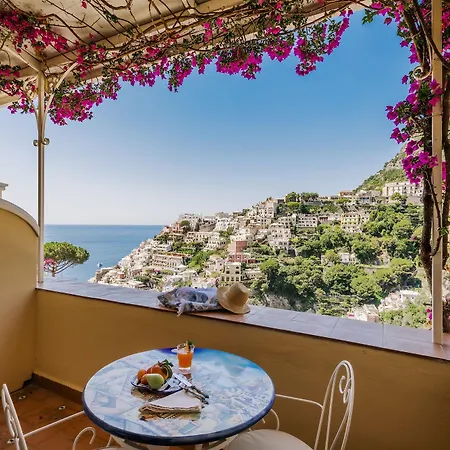Mary Bed & Breakfast 3*