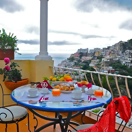 Mary Bed & Breakfast 4*