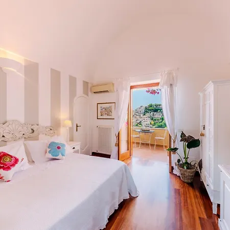 Mary Bed & Breakfast 4*